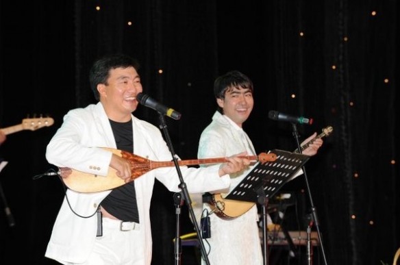 мейрамбек пен тоқтар